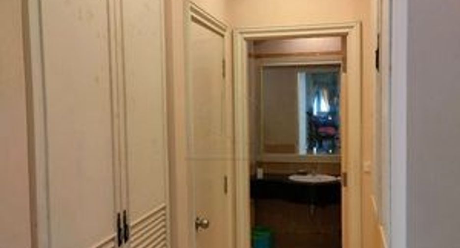 For sale 4 bedrooms house in Prawet, Bangkok