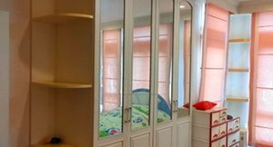 For sale 4 bedrooms house in Prawet, Bangkok