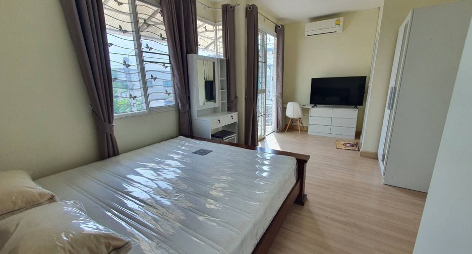 For rent そして for sale 4 Beds townhouse in Mueang Nonthaburi, Nonthaburi