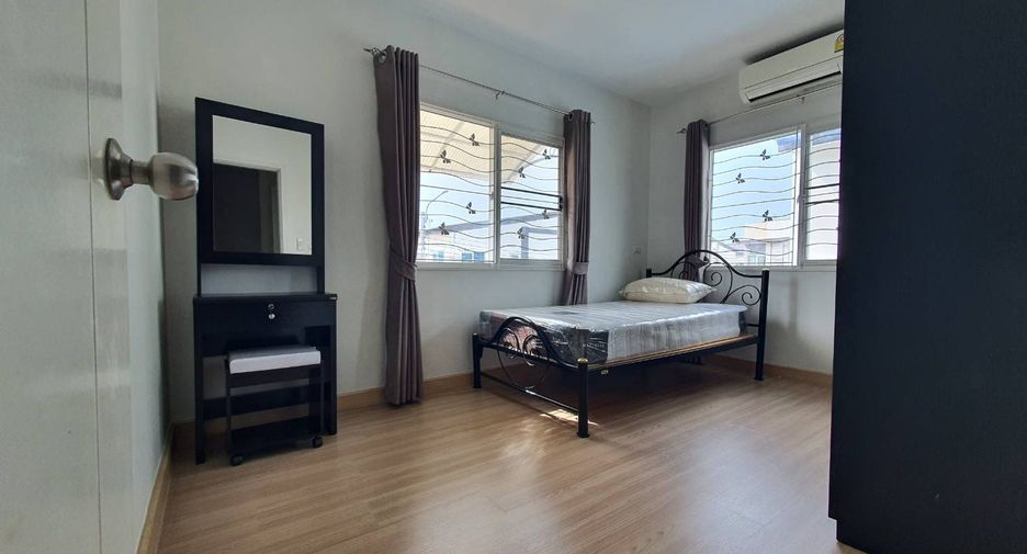 For rent そして for sale 4 Beds townhouse in Mueang Nonthaburi, Nonthaburi