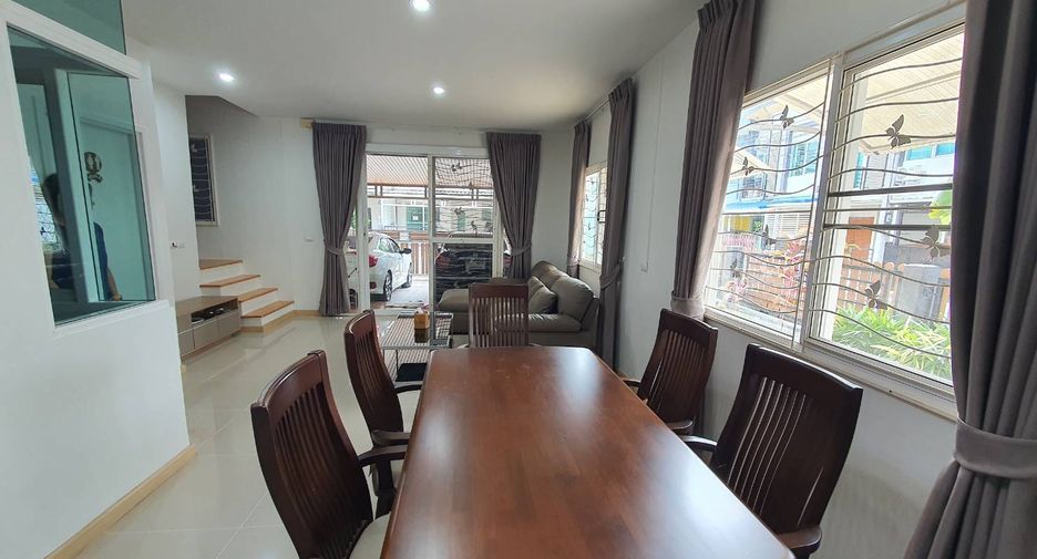 For rent そして for sale 4 Beds townhouse in Mueang Nonthaburi, Nonthaburi