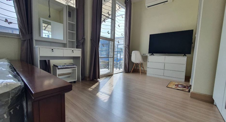 For rent そして for sale 4 Beds townhouse in Mueang Nonthaburi, Nonthaburi