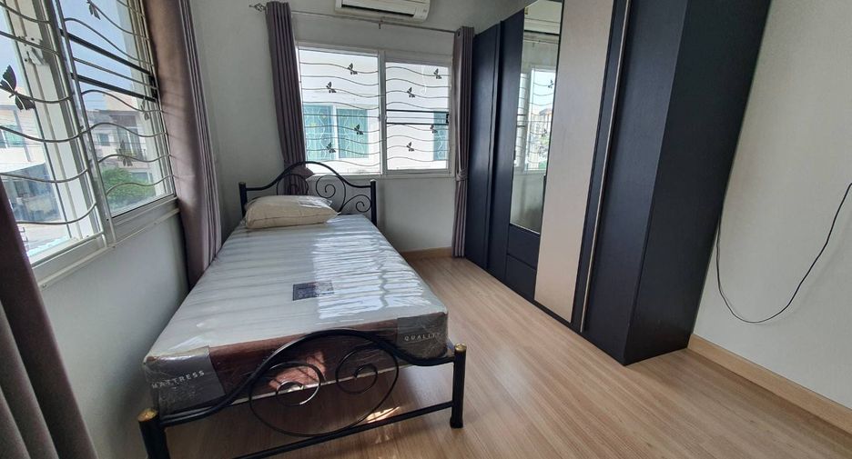 For rent そして for sale 4 Beds townhouse in Mueang Nonthaburi, Nonthaburi