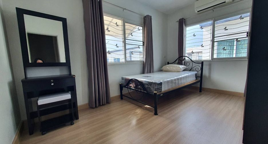 For rent そして for sale 4 Beds townhouse in Mueang Nonthaburi, Nonthaburi