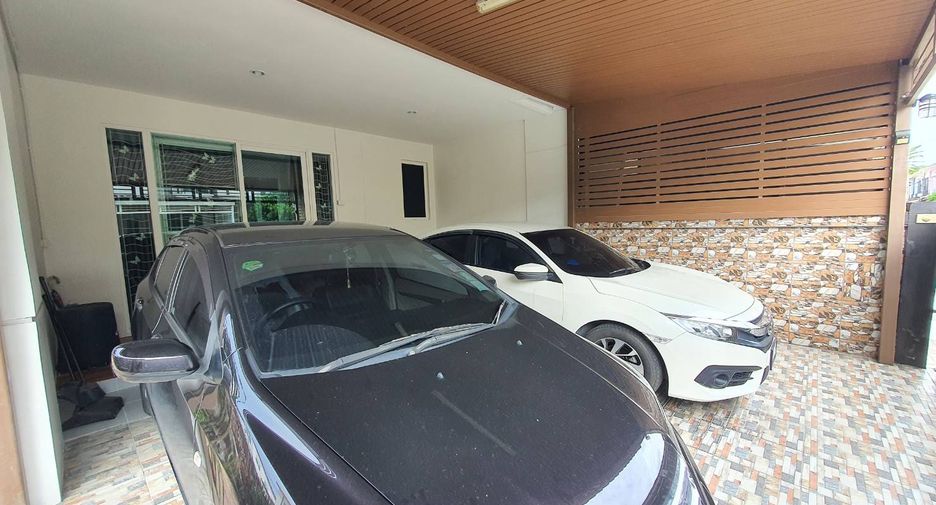 For rent そして for sale 4 Beds townhouse in Mueang Nonthaburi, Nonthaburi