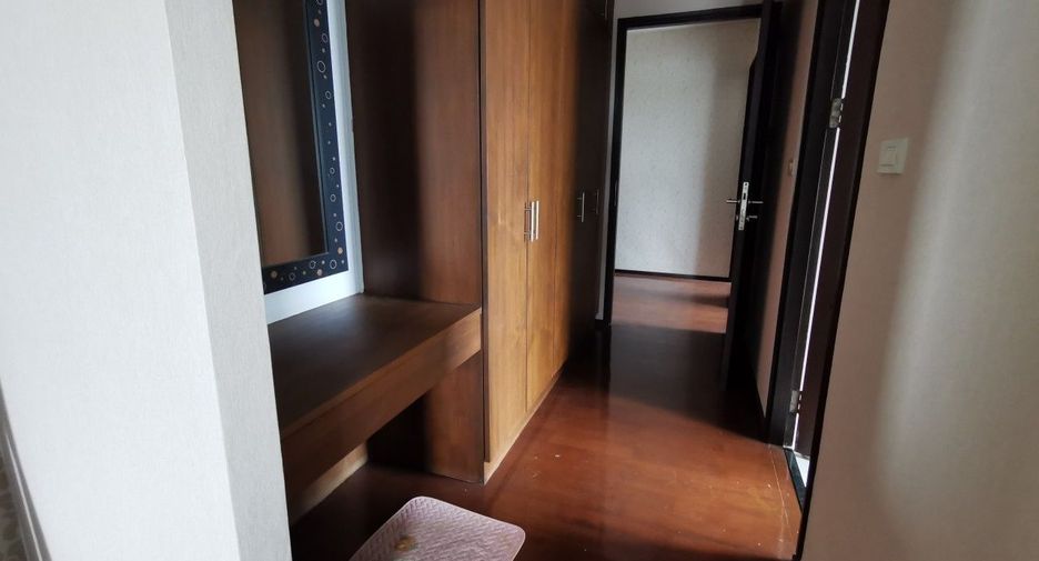 Condo en alquiler y en venta de 2 habitaciones en Watthana, Bangkok