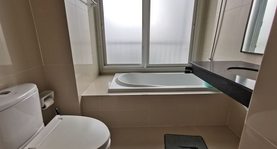 Condo en alquiler y en venta de 2 habitaciones en Watthana, Bangkok