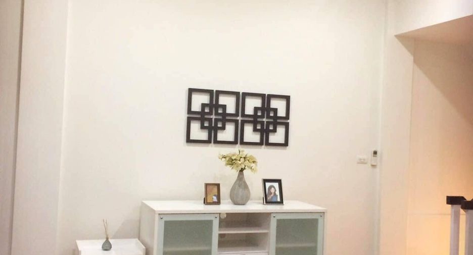 For rent and for sale 3 bed townhouse in Bueng Kum, Bangkok