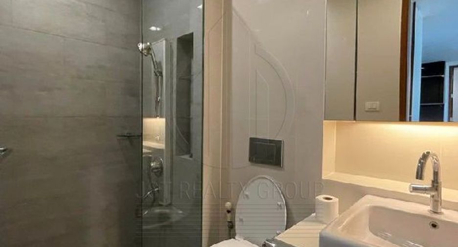 For rent 2 ベッドルーム condo in Khlong Toei, Bangkok