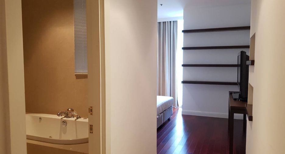 Condo en alquiler de 2 habitaciones en Pathum Wan, Bangkok