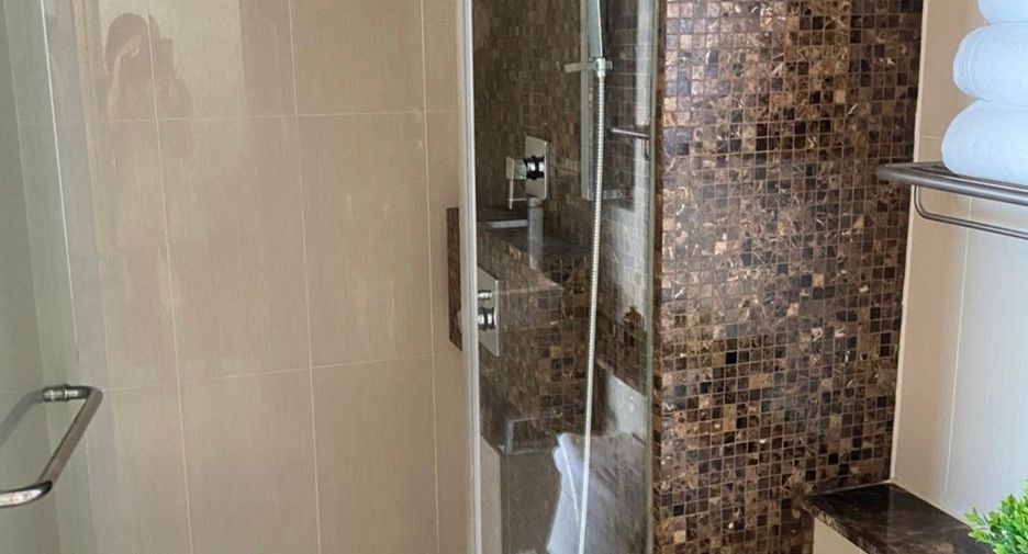 For rent 2 bedrooms condo in Bang Lamung, Chonburi