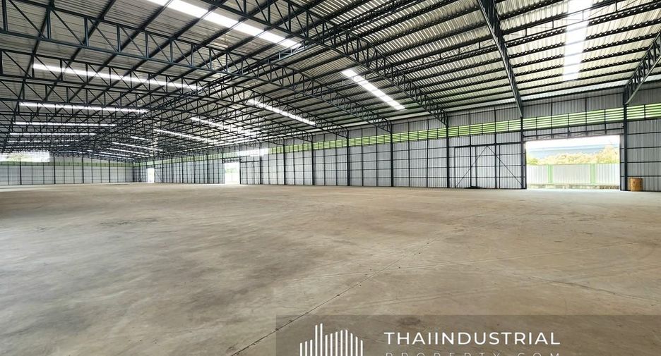 For rent warehouse in Lat Lum Kaeo, Pathum Thani