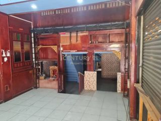 For sale 3 Beds retail Space in Khlong Toei, Bangkok