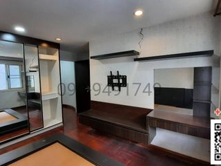 Casa adosada en alquiler de 5 habitaciones en Suan Luang, Bangkok
