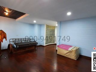 Casa adosada en alquiler de 5 habitaciones en Suan Luang, Bangkok