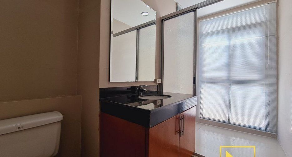 Apartment zur Miete mit 2 Zimmer in Taling Chan, Bangkok