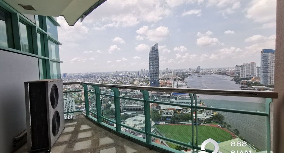 À louer 3 chambres appartement avec services à Bang Kho Laem, Bangkok