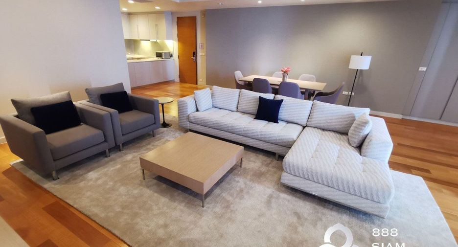 À louer 3 chambres appartement avec services à Bang Kho Laem, Bangkok