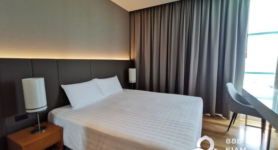 À louer 3 chambres appartement avec services à Bang Kho Laem, Bangkok
