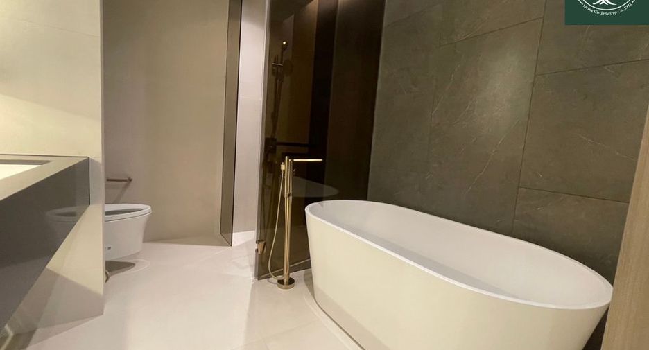 Condo en alquiler de 2 habitaciones en Khlong Toei, Bangkok