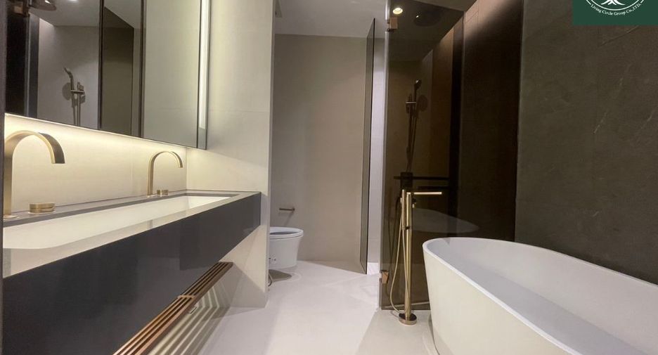 Condo en alquiler de 2 habitaciones en Khlong Toei, Bangkok