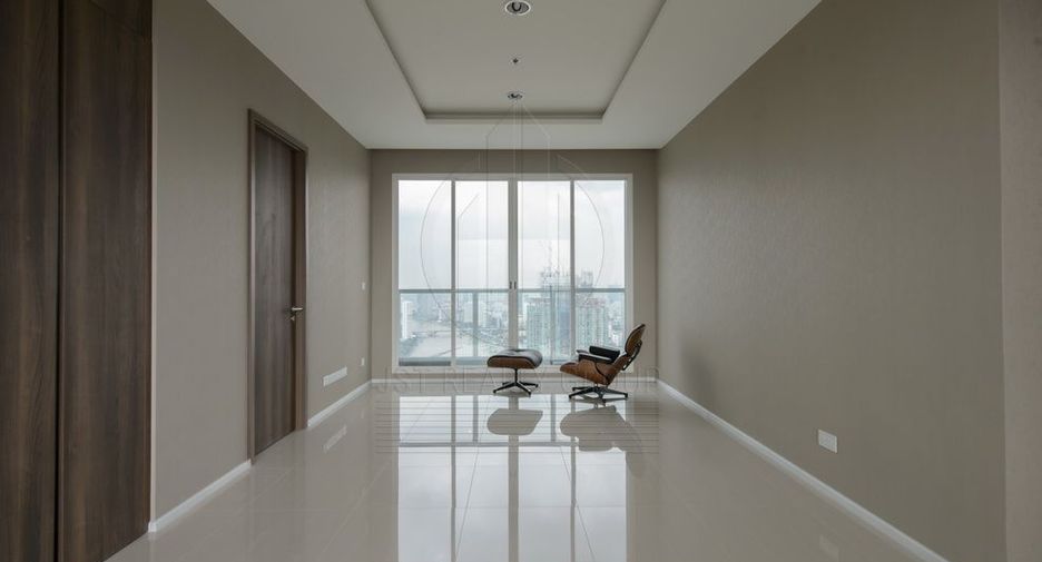 For sale 3 bedrooms condo in Bang Kho Laem, Bangkok