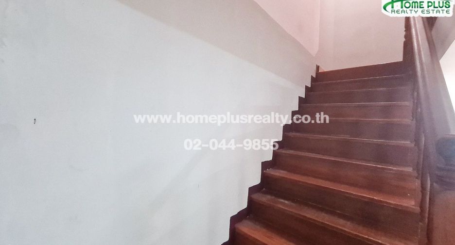For sale 3 bedrooms townhouse in Prawet, Bangkok