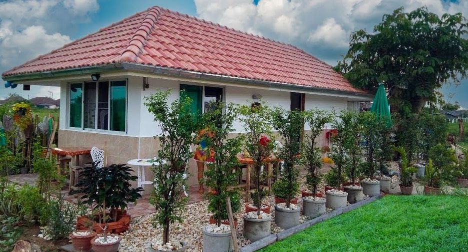 For sale 5 bed house in Mueang Lampang, Lampang