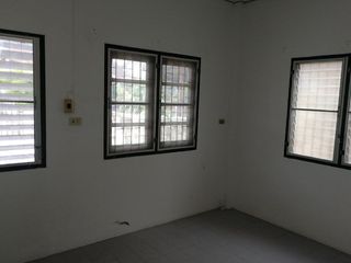 For sale 6 bed house in Ban Bueng, Chonburi