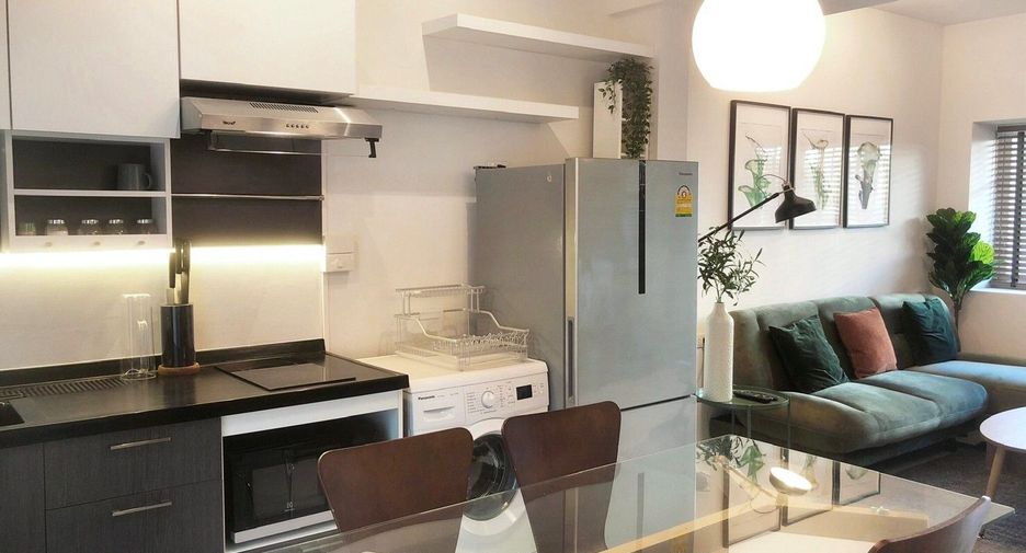 For rent 2 bedrooms townhouse in Bang Phli, Samut Prakan