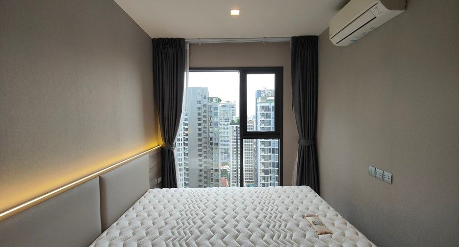 For sale 2 bed condo in Huai Khwang, Bangkok