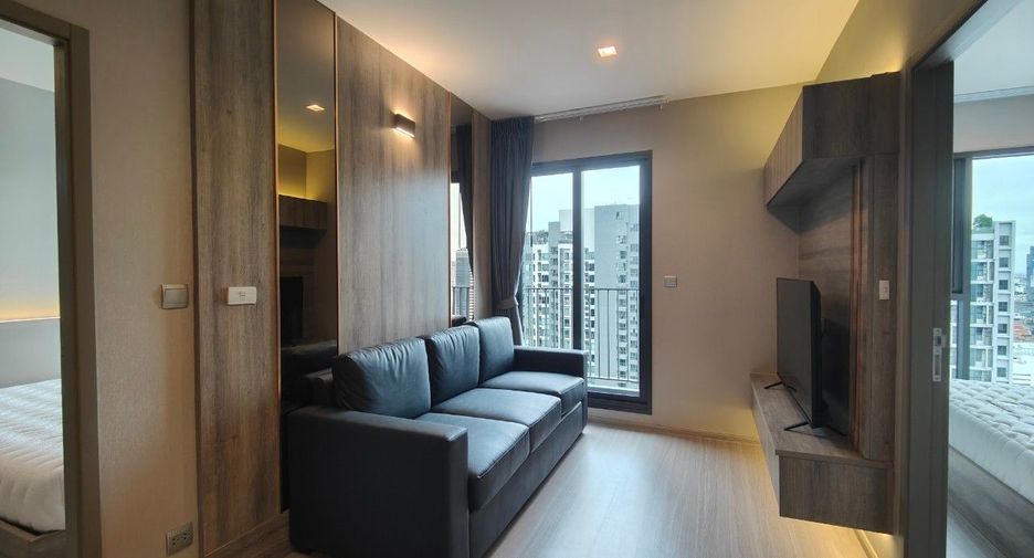 For sale 2 bed condo in Huai Khwang, Bangkok