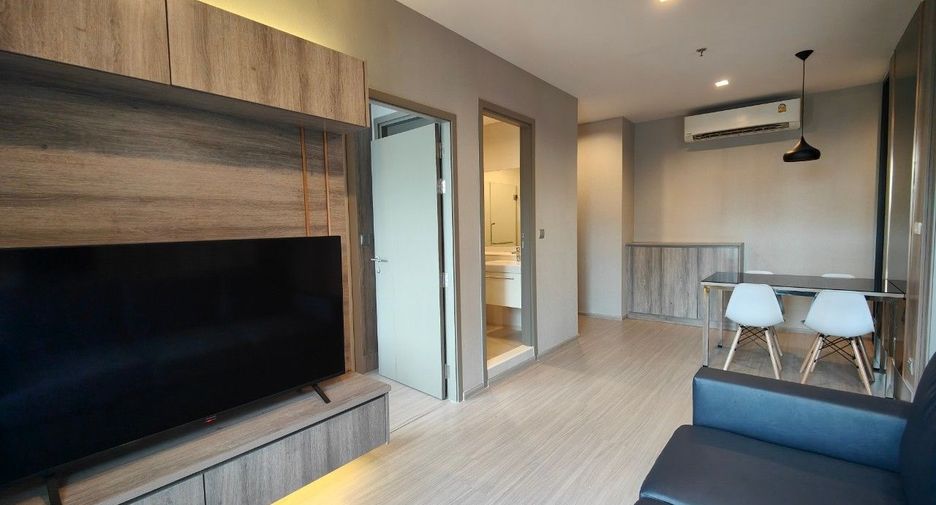 For sale 2 bed condo in Huai Khwang, Bangkok