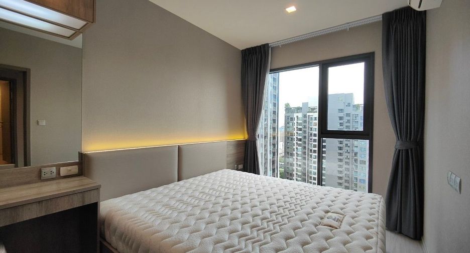 For sale 2 bed condo in Huai Khwang, Bangkok