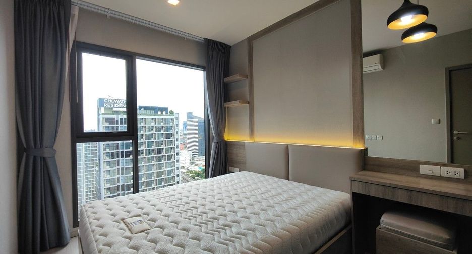 For sale 2 bed condo in Huai Khwang, Bangkok