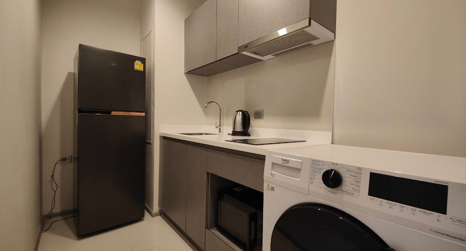 For sale 2 bed condo in Huai Khwang, Bangkok