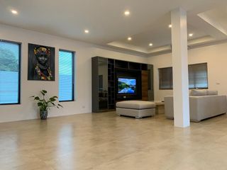 For rent 4 bedrooms villa in Mueang Phuket, Phuket