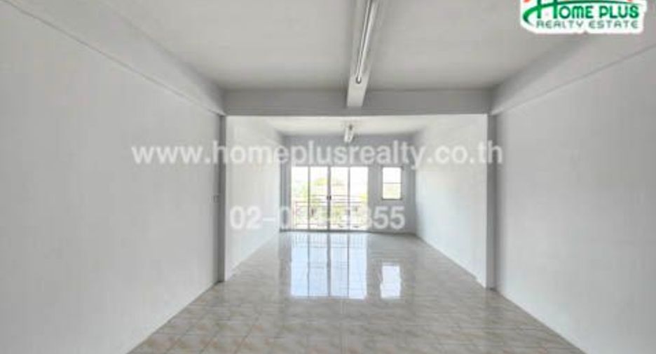 For sale retail Space in Lam Luk Ka, Pathum Thani
