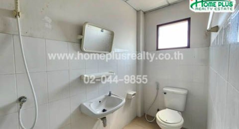 For sale retail Space in Lam Luk Ka, Pathum Thani