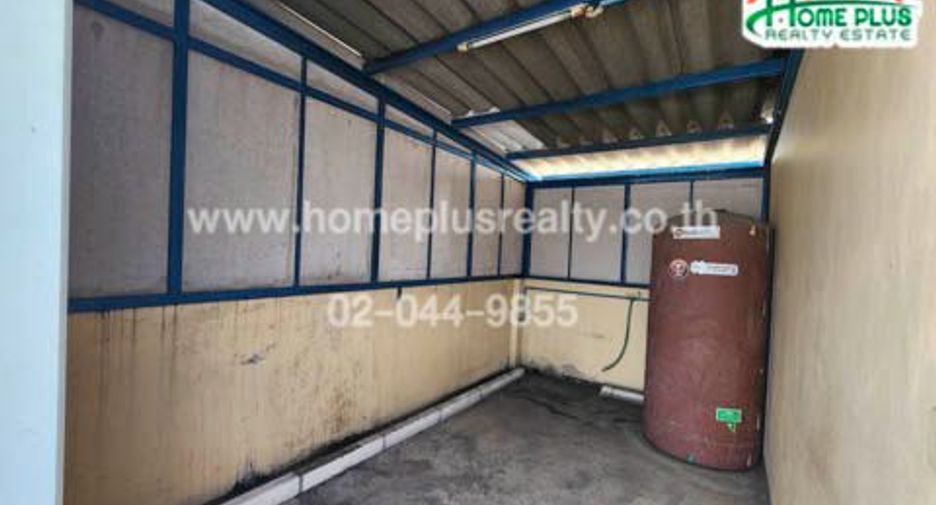 For sale retail Space in Lam Luk Ka, Pathum Thani