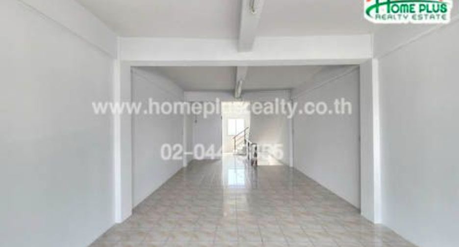 For sale retail Space in Lam Luk Ka, Pathum Thani