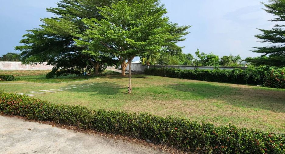 For sale 3 bedrooms townhouse in Mueang Chachoengsao, Chachoengsao