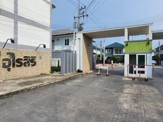 For sale 3 bed townhouse in Mueang Chachoengsao, Chachoengsao