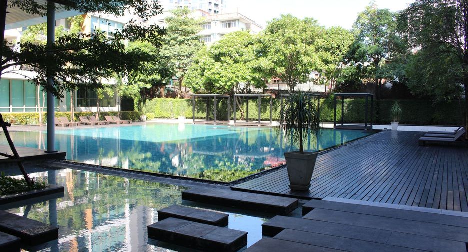 For sale 3 Beds condo in Khlong Toei, Bangkok