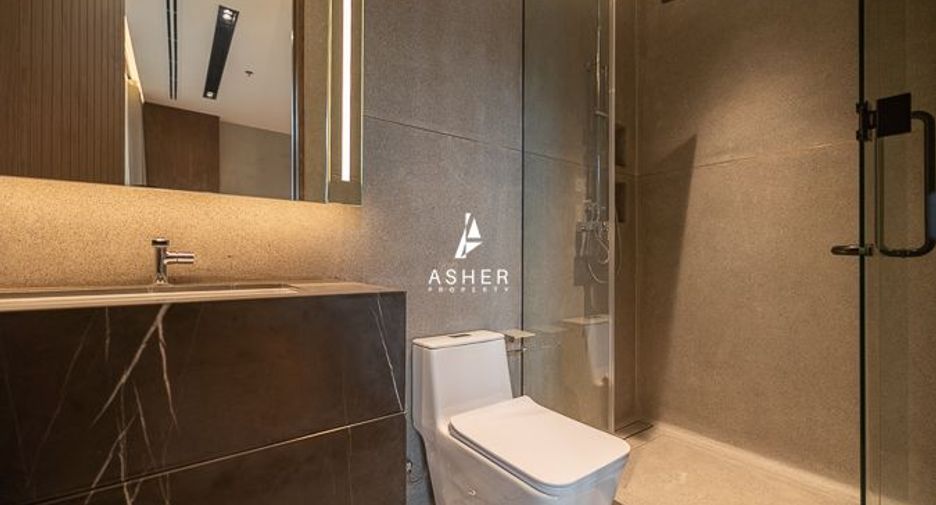For rent 3 bedrooms condo in Yan Nawa, Bangkok
