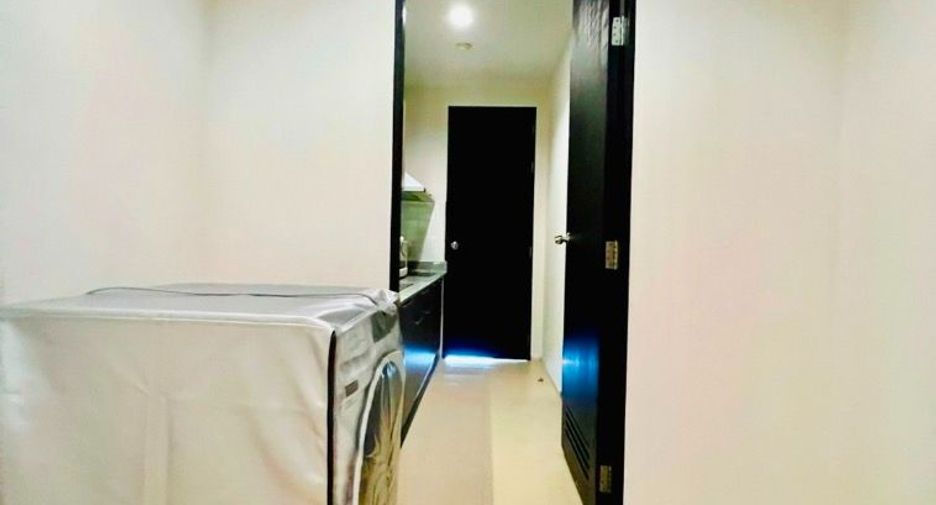 Haus zur Miete mit 3 Zimmer in Khlong Toei, Bangkok