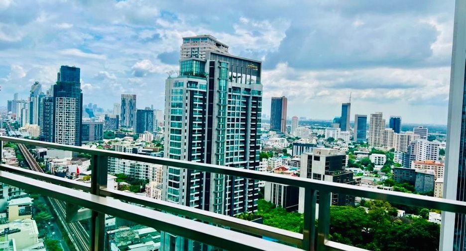 Haus zur Miete mit 3 Zimmer in Khlong Toei, Bangkok