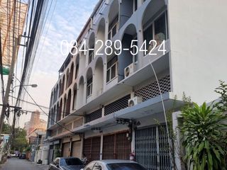 For rent retail Space in Khlong San, Bangkok