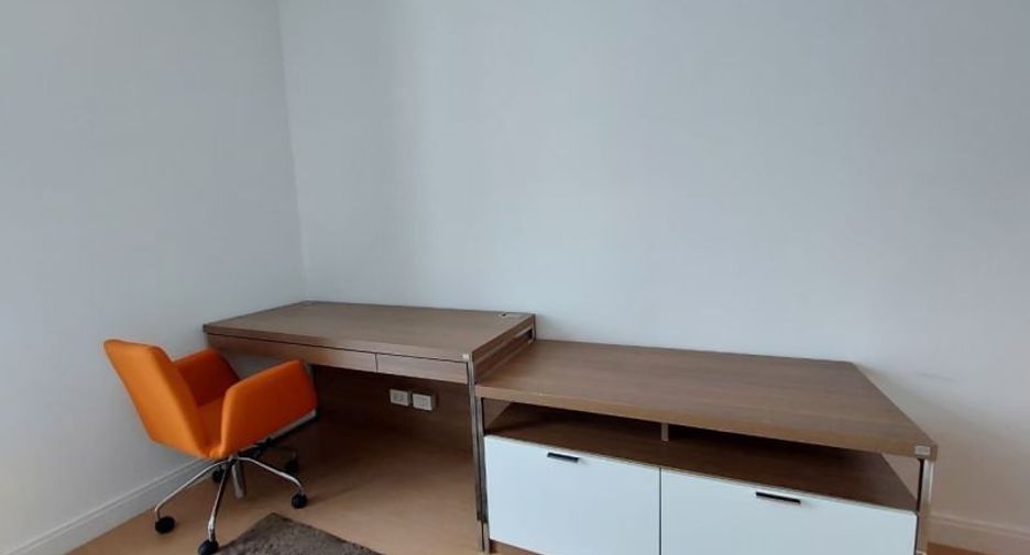 For rent 2 ベッドルーム condo in Pathum Wan, Bangkok
