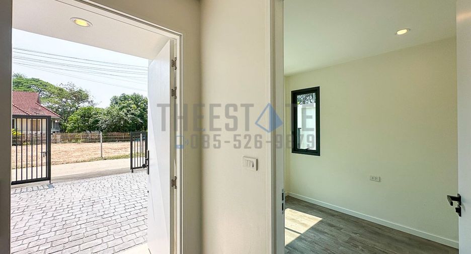 For rent and for sale 4 bedrooms house in Mueang Chiang Mai, Chiang Mai